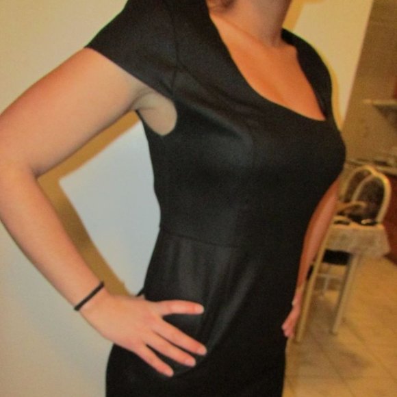 Women's Black Dress Size Small - Picture 1 of 3